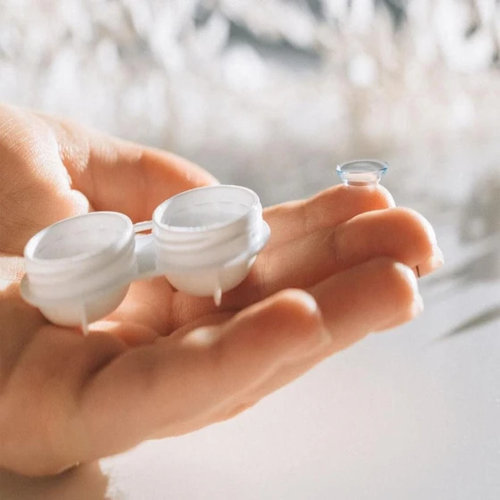 soft-contact-lenses-2.webp