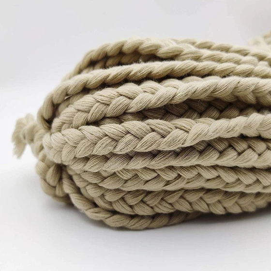 garment-cotton-thread-2.webp