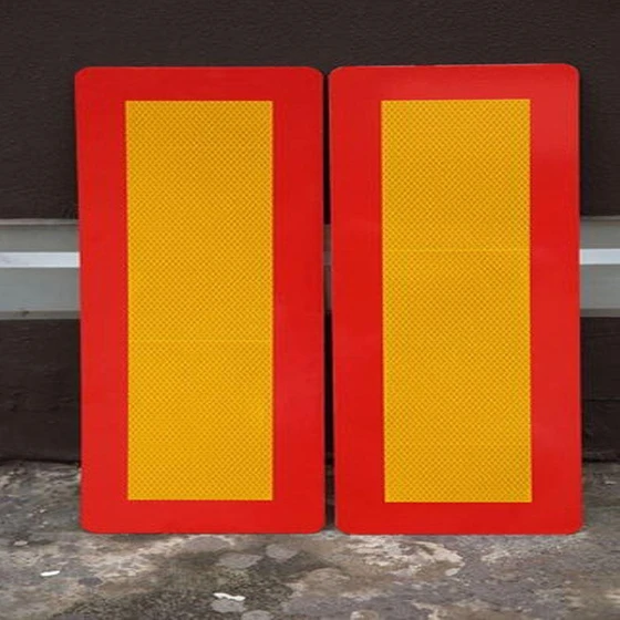 rear-marking-plates-2.webp