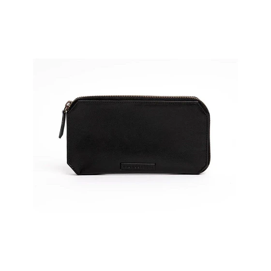 utility-leather-pouch-2.webp