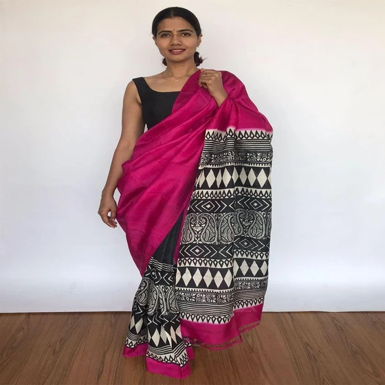 block-painted-saree-1.webp