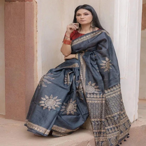 block-painted-saree-2.webp