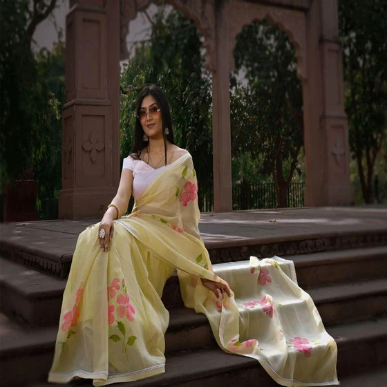 modern-hand-printed-sarees-1.webp