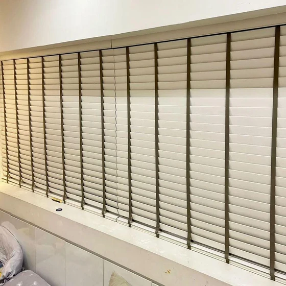 study-room-window-blinds-2.webp