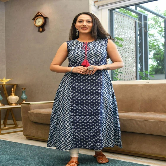 designer-ladies-kurtis-2.webp