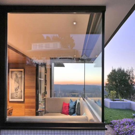 window-corner-frame-2.webp