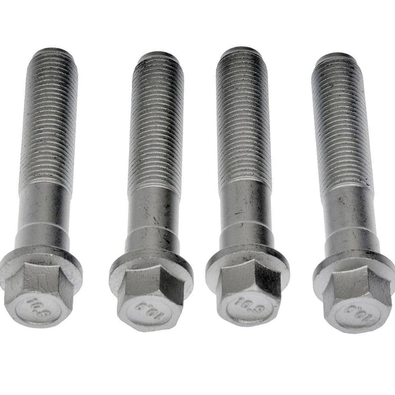 hub-bolts-wheel-2.webp