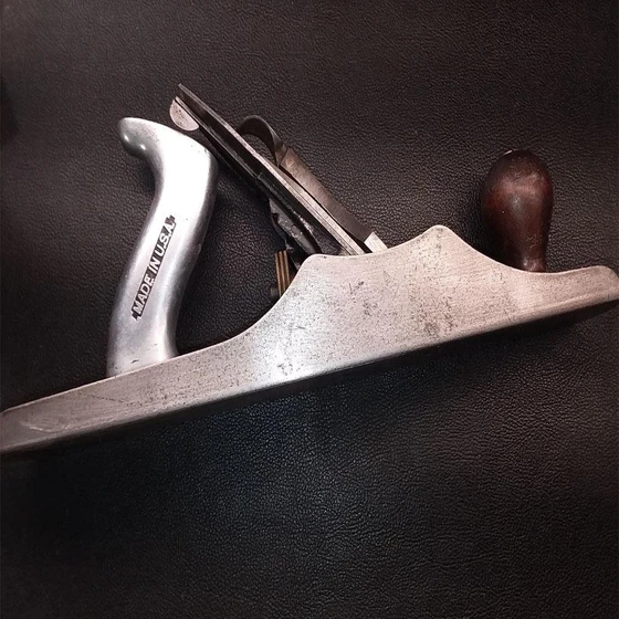 proof-metal-plane-2.webp