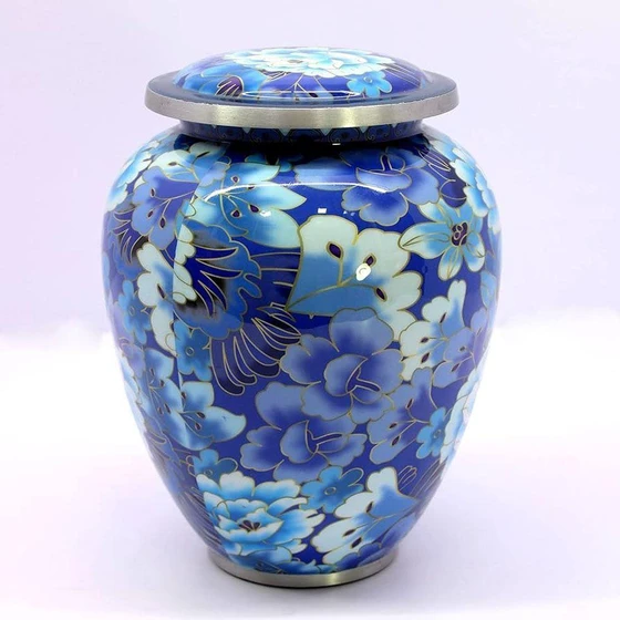 memorial-cremation-urns-2.webp