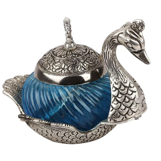 silver-duck-shaped-bowl-2.webp