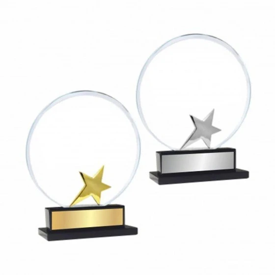 glass-award-trophy-2.webp
