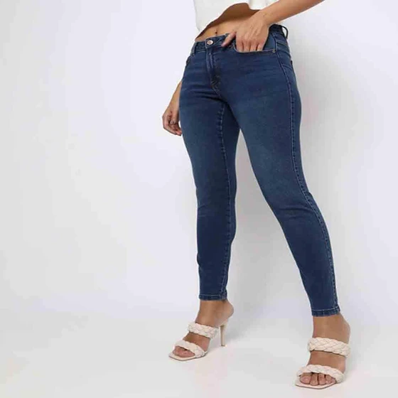 womens-slim-fit-jeans.webp