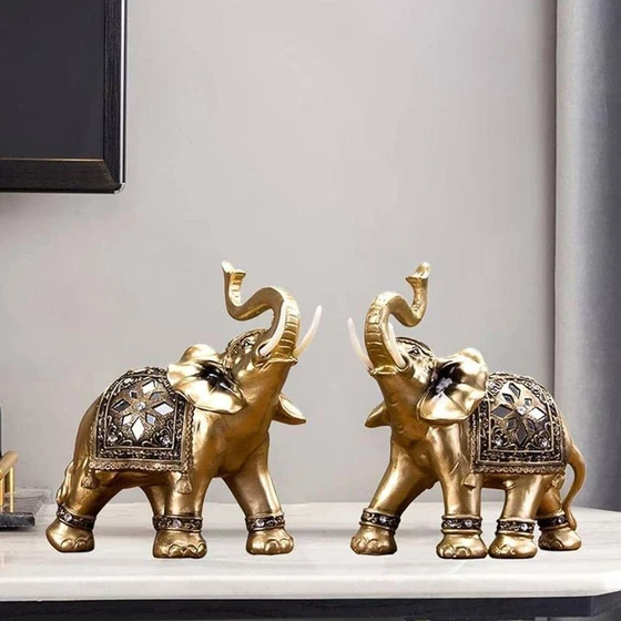 golden-elephant-statue-2.webp