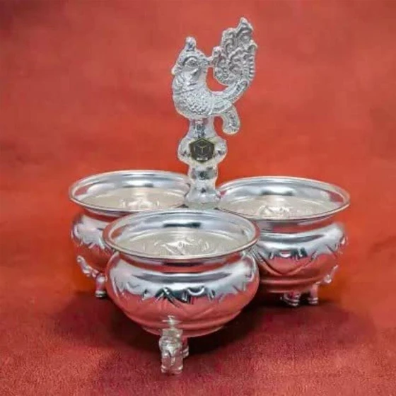silver-haldi-kumkum-box-2.webp