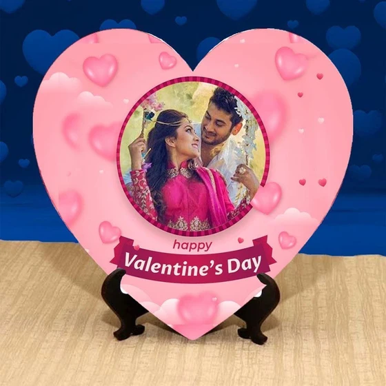 tabletop-heart-frames-2.webp