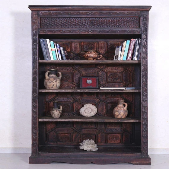 bookshelf-indian-antique-collection-2.webp