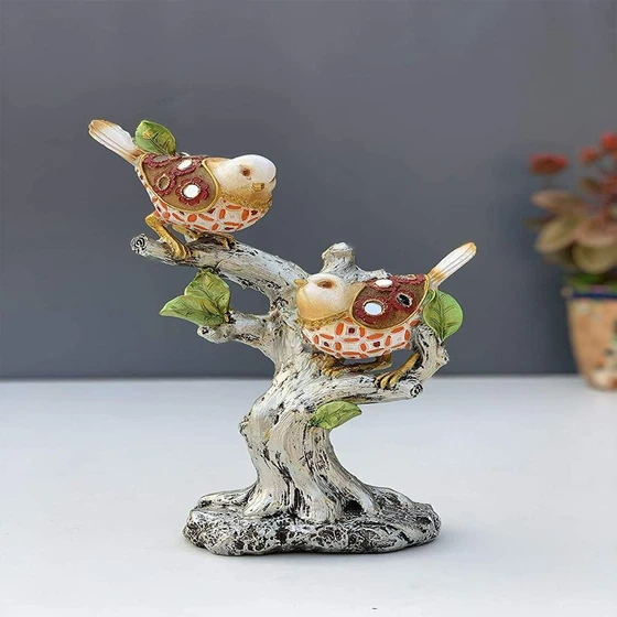 pigeon-pair-statues-2.webp
