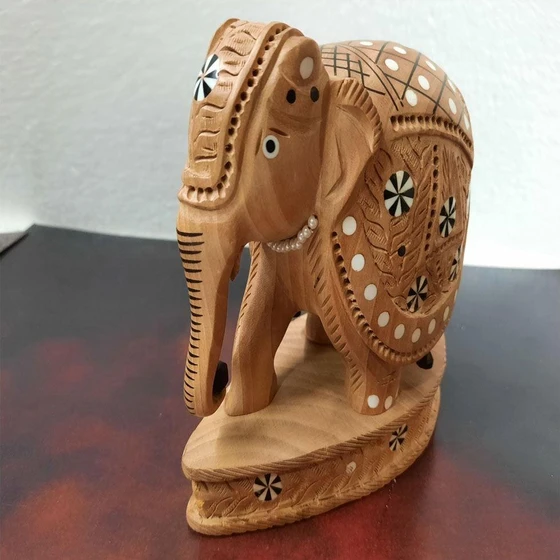 decorative-woodens-elephant-statues-2.webp