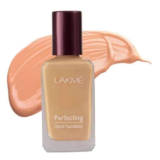 face-liquid-foundation-2.webp