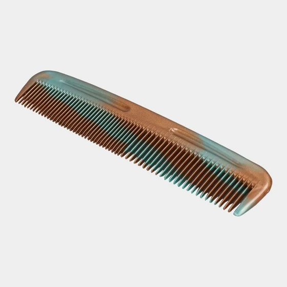 plastic-comb-hair-2.webp