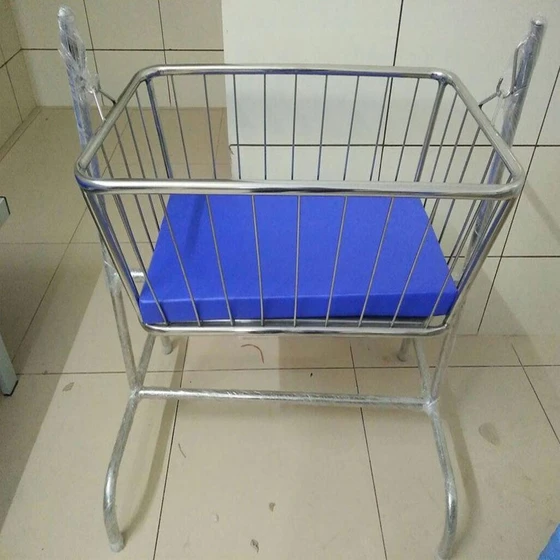 baby-hospital-cradle-2.webp