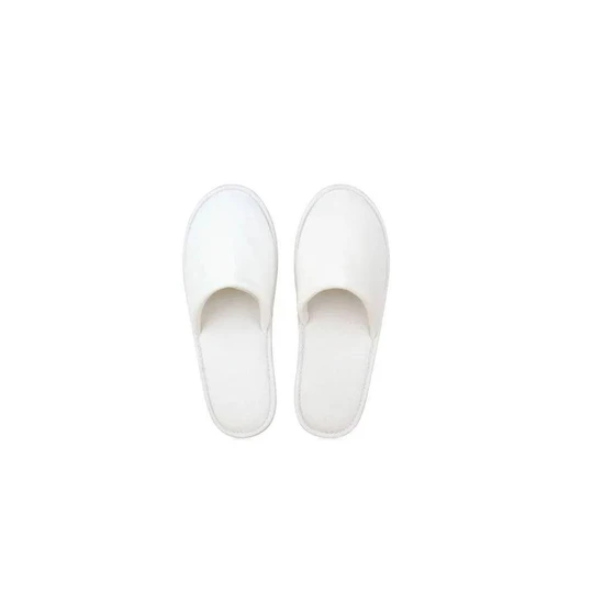 hotel-bathroom-slippers-2.webp