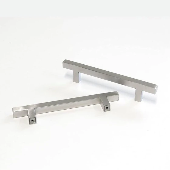 modern-stainless-handle-2.webp