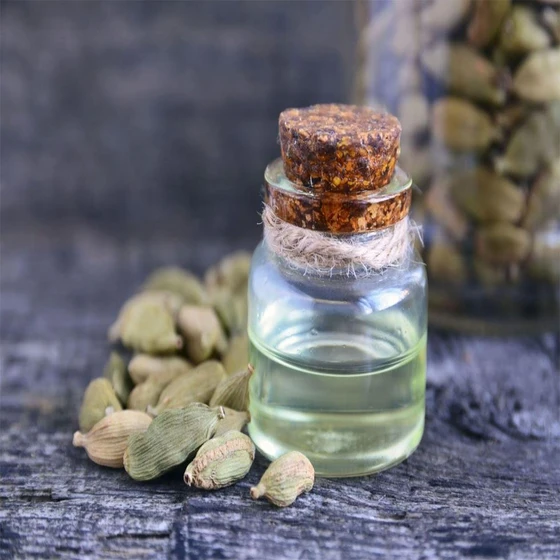 natural-oil-essential-2.webp