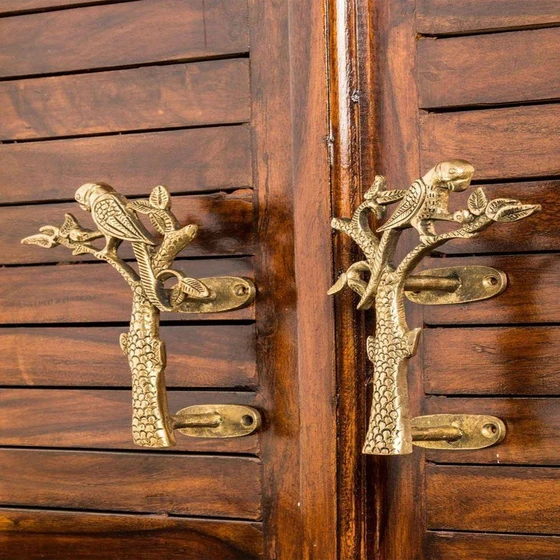 luxury-brass-handle-2.webp