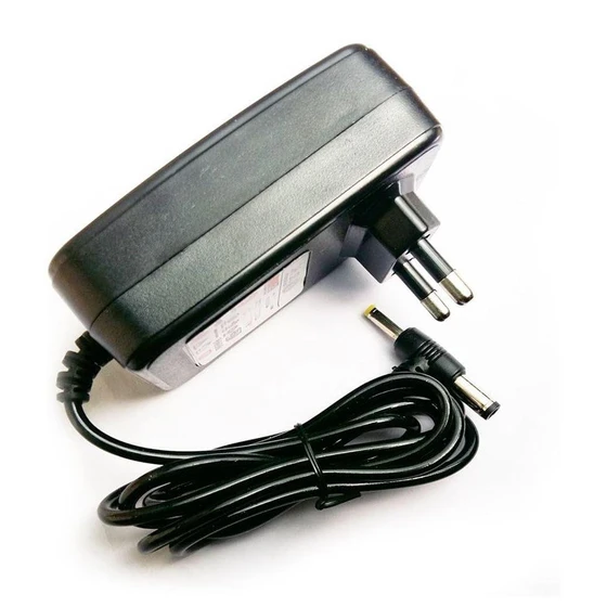 black-power-adapter-2.webp
