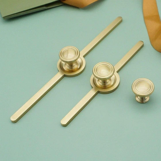 knobs-pulls-handles-2.webp