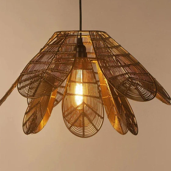 decoretive-hanging-lights-2.webp
