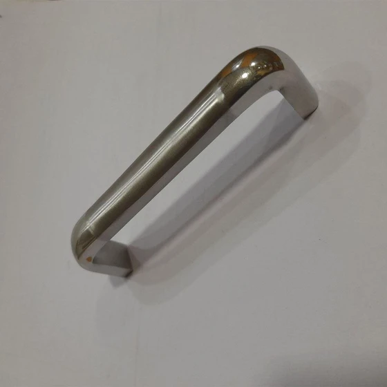 shaped-cabinet-handle-2.webp