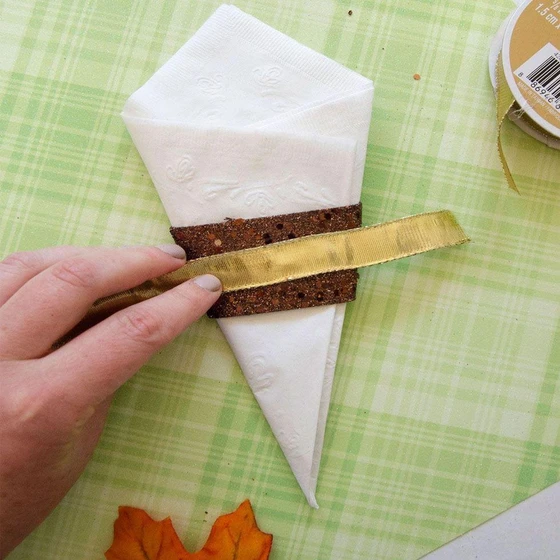 paper-fancy-napkin-2.webp