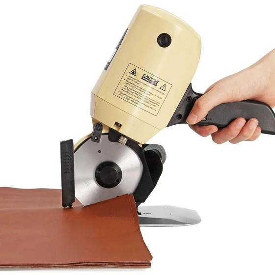 round-cloth-cutting-machine-2.webp