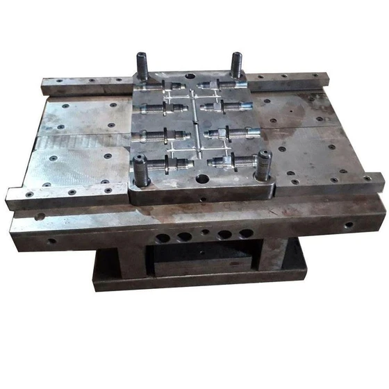 gray-upvc-pipe-fitting-mould-2.webp