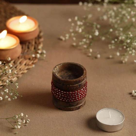 bamboo-candle-stand-2.webp