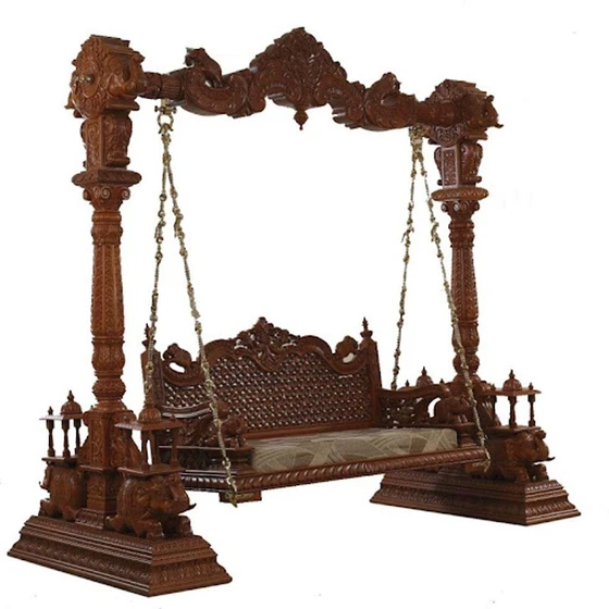 wood-carved-swings-2.webp