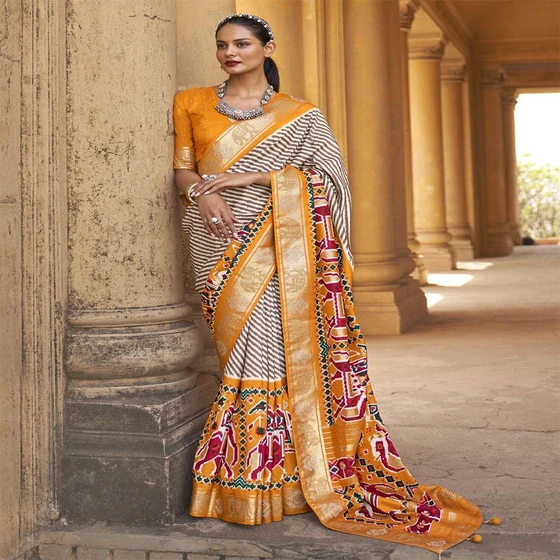 classy-designer-saree-2.webp