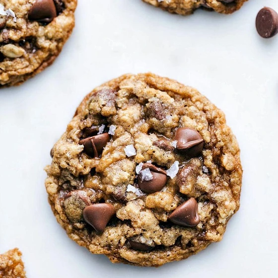 oatmeal-chocolate-cookies-2.webp
