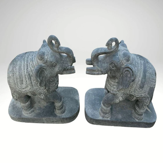 elephant-stone-statue-1.webp