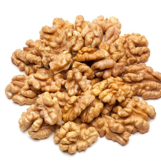 organic-natural-walnuts-1.webp