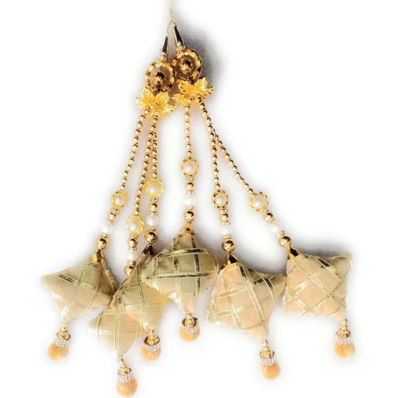 golden-fancy-latkan-2.webp