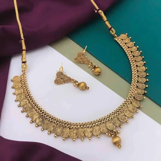designer-necklace-set-2.webp