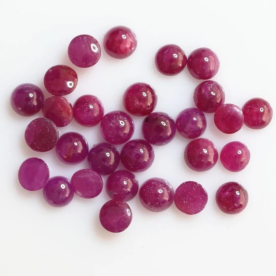 ruby-cabochons-stone-2.webp