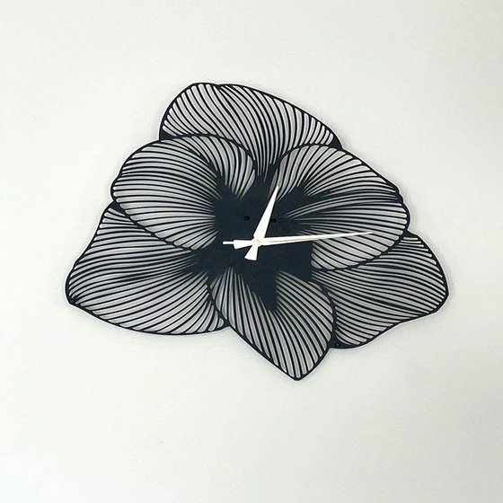 antique-azalea-clock-2.webp