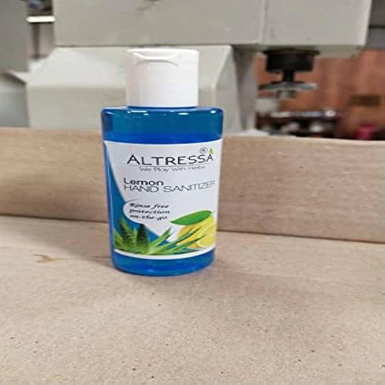 hand-detopure-sanitizer-2.webp