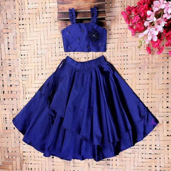 long-kids-skirt-2.webp