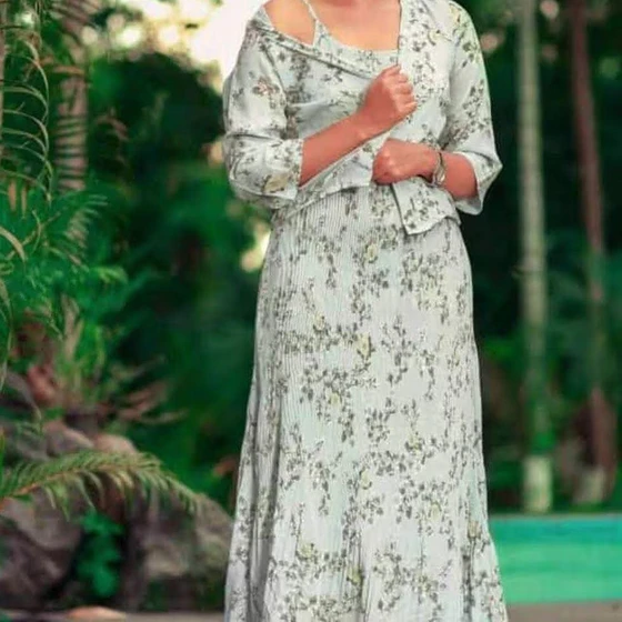 ladies-fancy-dress-2.webp