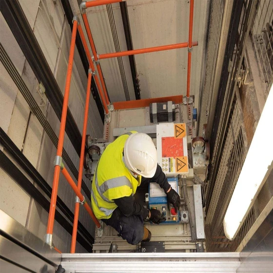 passenger-lift-maintenance-service-2.webp